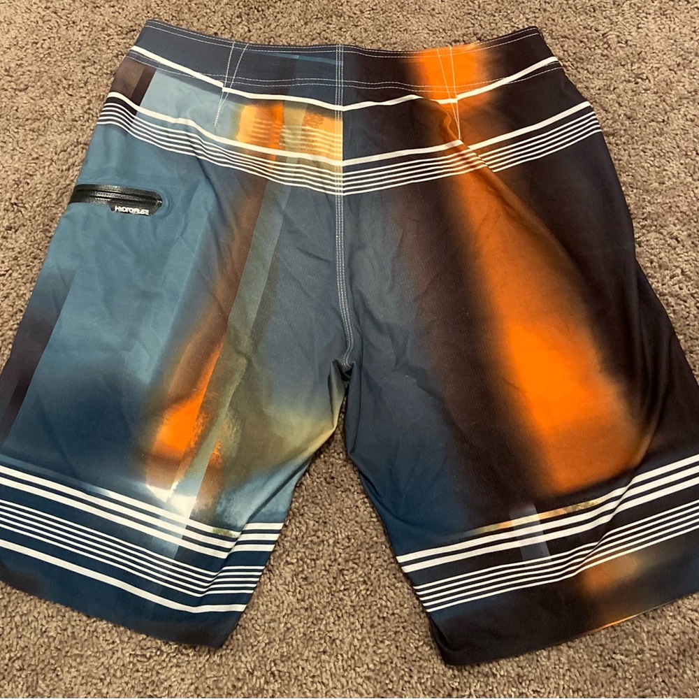Oakley Mens Board shorts Size 34